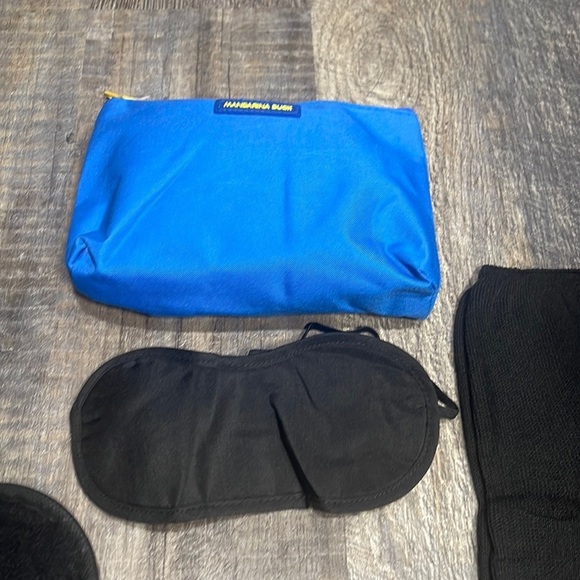 Travel set - Picture 4 of 6